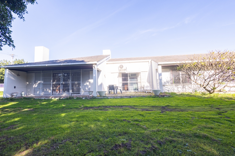 3 Bedroom Property for Sale in Bosonia Western Cape